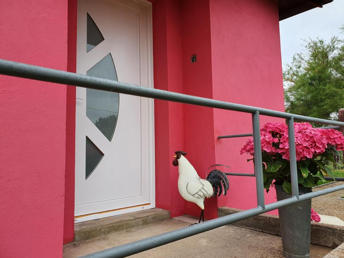 Gite De La Maison Du L.A.C Simard ภายนอก รูปภาพ